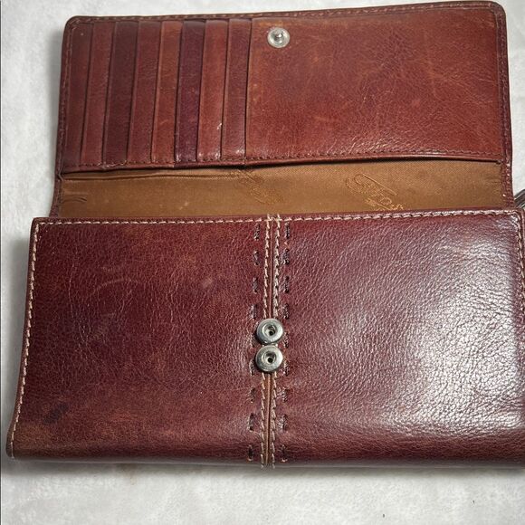 Fossil Vintage Brown Leather Tri-Fold Wallet - Picture 9 of 11